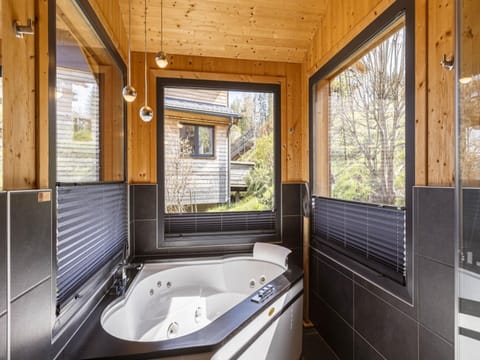 Chalet | Bathroom