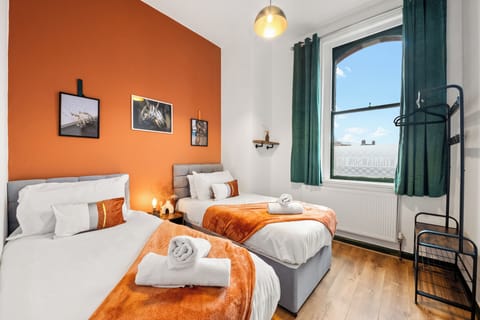 Apartment | 3 bedrooms, desk, iron/ironing board, free WiFi