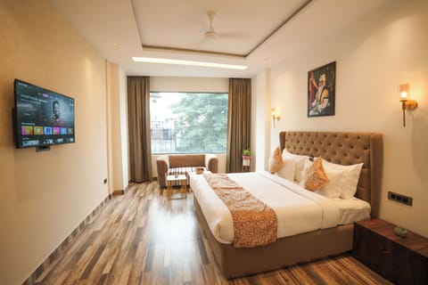Family Double Room | Free WiFi