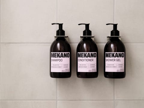 Studio Apartment for 4 | Bathroom | Shower, free toiletries, hair dryer, towels