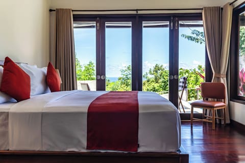 Exclusive Villa, Beach View | 4 bedrooms, premium bedding, in-room safe, blackout drapes