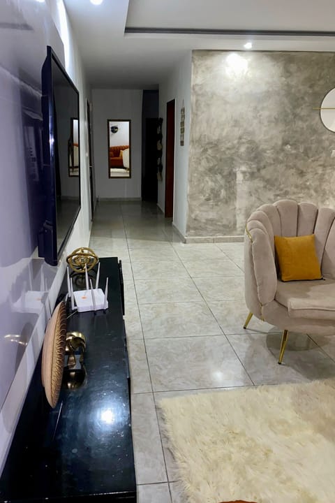 Apartment | Living area | Flat-screen TV