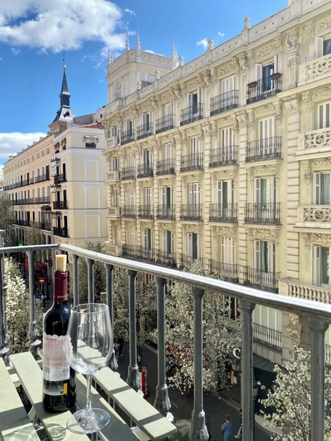 Classic Suite, City View | Reception