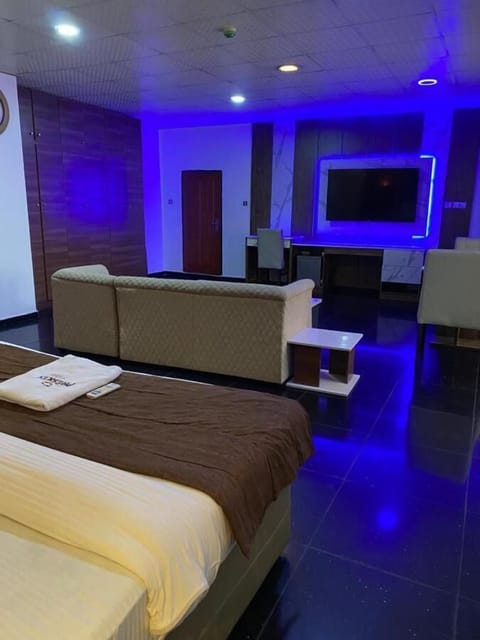 Superior Room | Desk, free WiFi