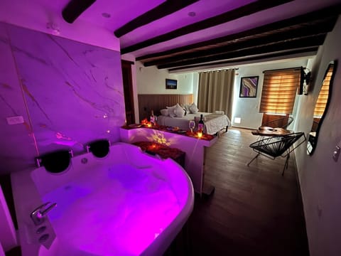 Deluxe Suite, Balcony, Mountain View | Premium bedding, down comforters, desk, laptop workspace