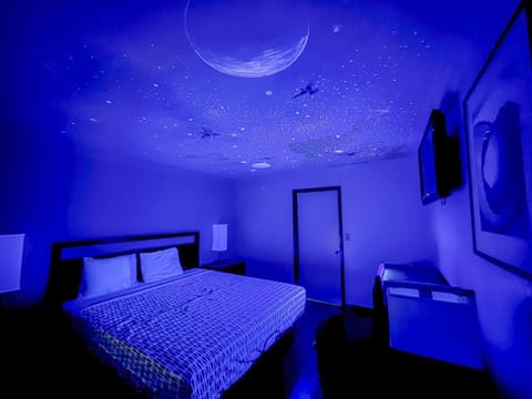 Single Room | Desk, laptop workspace, free WiFi, bed sheets