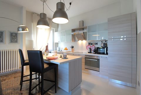 Apartment, Lake View | Private kitchen | Fridge, microwave, oven, dishwasher