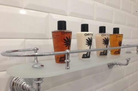 Double Room, Balcony, Partial Sea View (Prestige) | Bathroom amenities | Shower, free toiletries, hair dryer, bidet