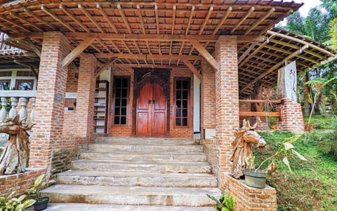 Cafe/Wonogiri House | Free WiFi