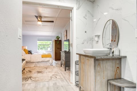 Apartment (1 Bedroom) | Interior