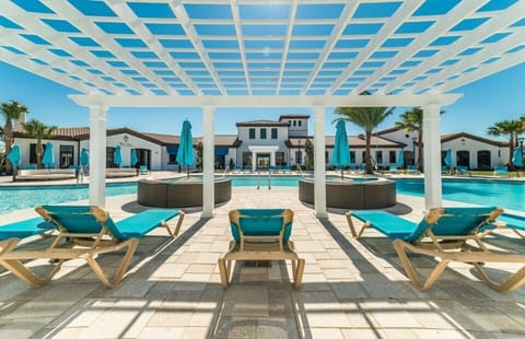 House (5 Bedrooms) | Property amenity