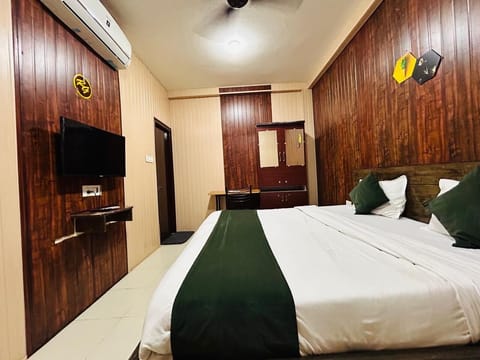 Classic Room, City View | WiFi (free)