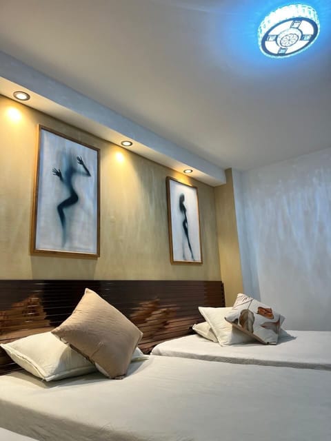 Quadruple Room | Free WiFi, bed sheets