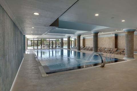 2 indoor pools, outdoor pool, lifeguards on site