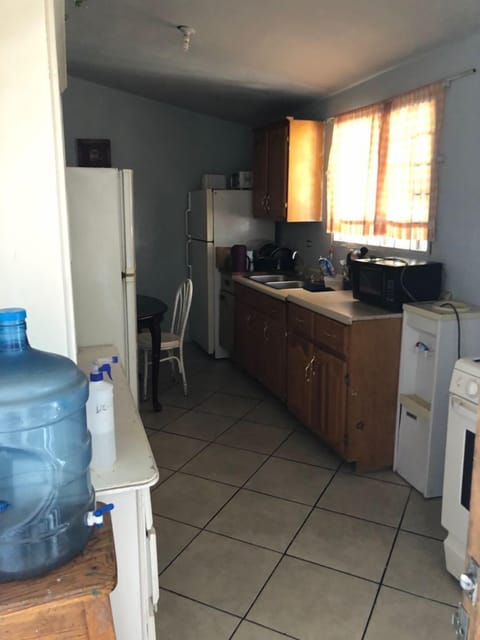 Shared fridge, microwave, oven, coffee/tea maker