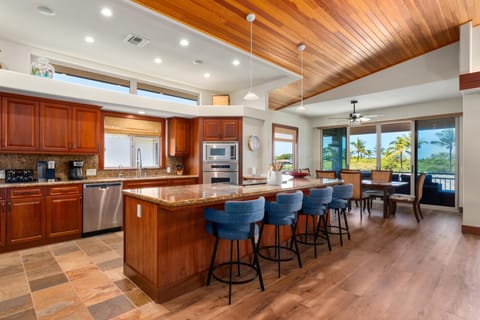House, 3 Bedrooms | Private kitchen | Fridge, oven, stovetop, dishwasher