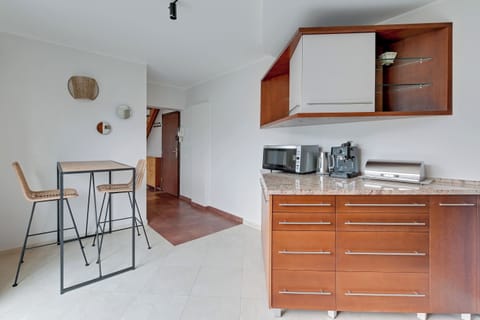 Comfort Apartment | Private kitchen | Electric kettle