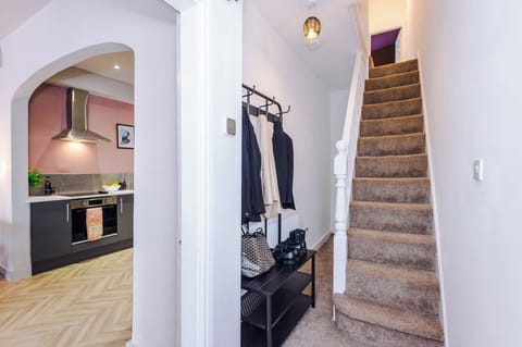 4 bedrooms, free WiFi, bed sheets