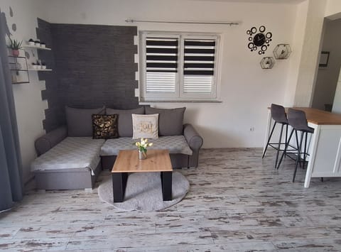 Apartment (One Bedroom Apartment With Sea View) | Living room | 32-inch flat-screen TV with satellite channels