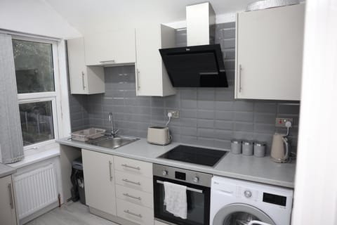 Apartment | Private kitchen | Fridge, microwave, oven, stovetop