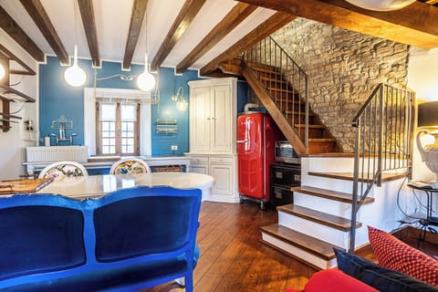 Apartment, 1 Bedroom | Living area | 32-inch flat-screen TV with cable channels, TV