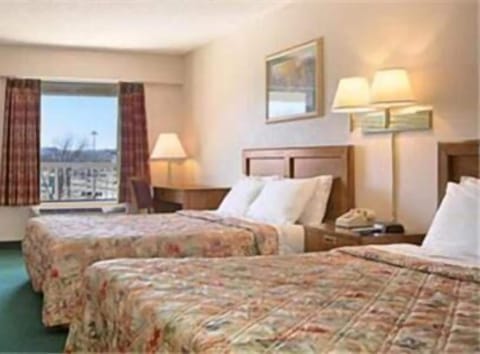 Desk, laptop workspace, iron/ironing board, free WiFi