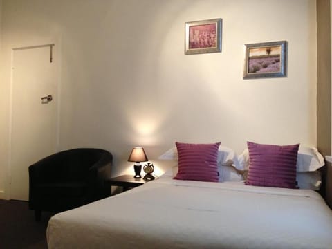 Premium bedding, iron/ironing board, free WiFi, bed sheets