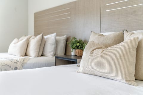 Deluxe Room, 2 Queen Beds, Non Smoking | Free WiFi, bed sheets