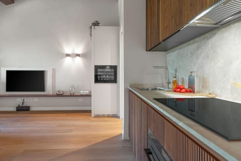 Condo, Balcony, Hill View | Private kitchen | Full-size fridge, microwave, oven, stovetop