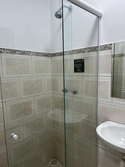 Comfort Single Room | Egyptian cotton sheets, premium bedding, desk, laptop workspace