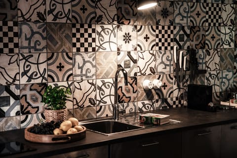 Condo, Balcony | Private kitchen | Full-size fridge, microwave, oven, stovetop