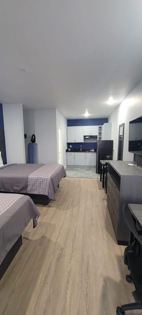 Double Room | Desk, free WiFi