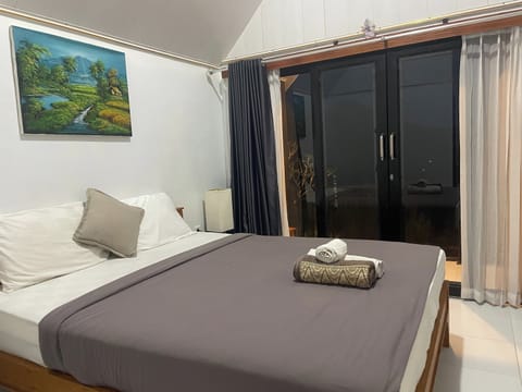 Standard Double Room, Mountain View | In-room safe, iron/ironing board, free WiFi