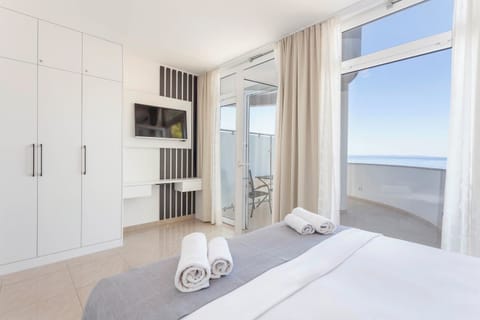 Superior Quadruple Room, 2 Bedrooms, Balcony, Sea View | Blackout drapes, iron/ironing board, cribs/infant beds, free WiFi