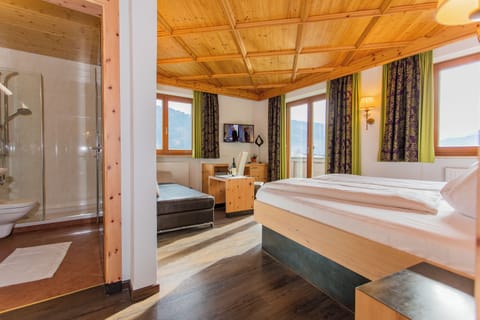 Classic Double Room, Housekeeping, Mountain View | In-room safe, desk, blackout drapes, soundproofing