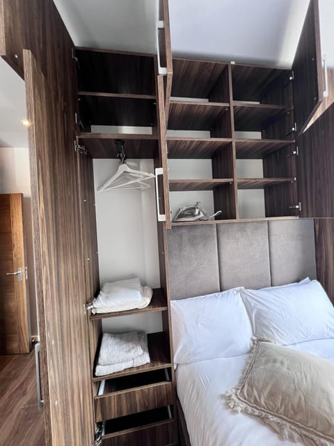 Studio | Free WiFi, bed sheets