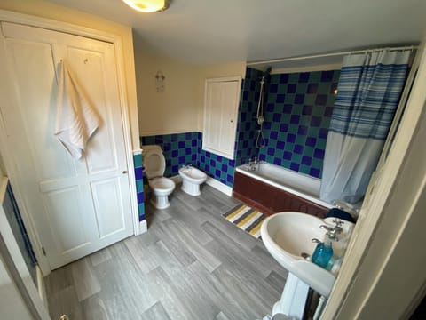Shared Dormitory, 1 Bedroom, Terrace, City View | Bathroom
