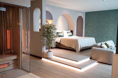 In-room safe, desk, blackout drapes, soundproofing