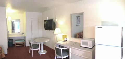 Standard Double Room, 2 Double Beds, Smoking | Desk, blackout drapes, iron/ironing board, free WiFi