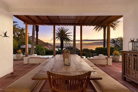 House | 5 bedrooms, desk, Internet