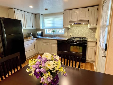 Cabin | Private kitchen