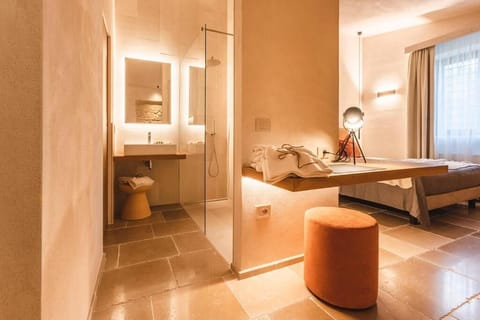 Deluxe Double Room | In-room safe, desk, soundproofing, free WiFi