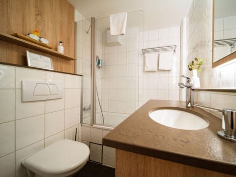 Free toiletries, hair dryer, towels