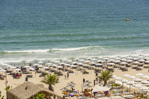 Private beach, sun loungers, beach umbrellas, beach towels