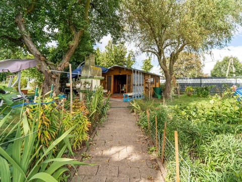 Apartment | Garden