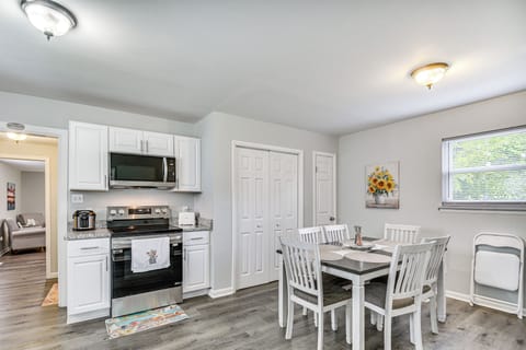 House (4 Bedrooms) | Interior