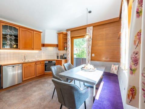 Apartment | Private kitchen | Highchair