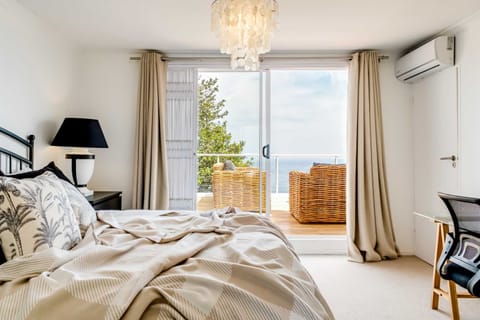 Villa | 3 bedrooms, desk, Internet