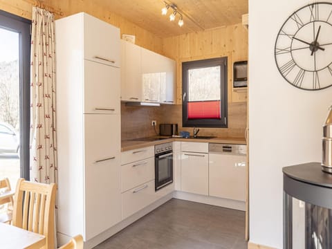 Chalet | Private kitchen | Highchair