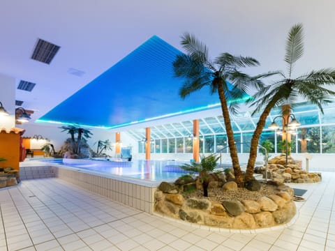 Apartment | Pool | Indoor pool, outdoor pool